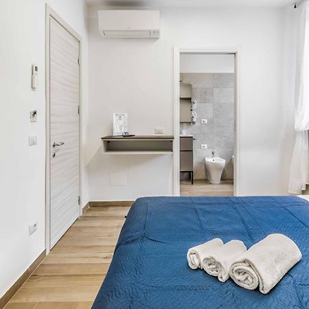 La Perla Rooms Саронно Экстерьер фото