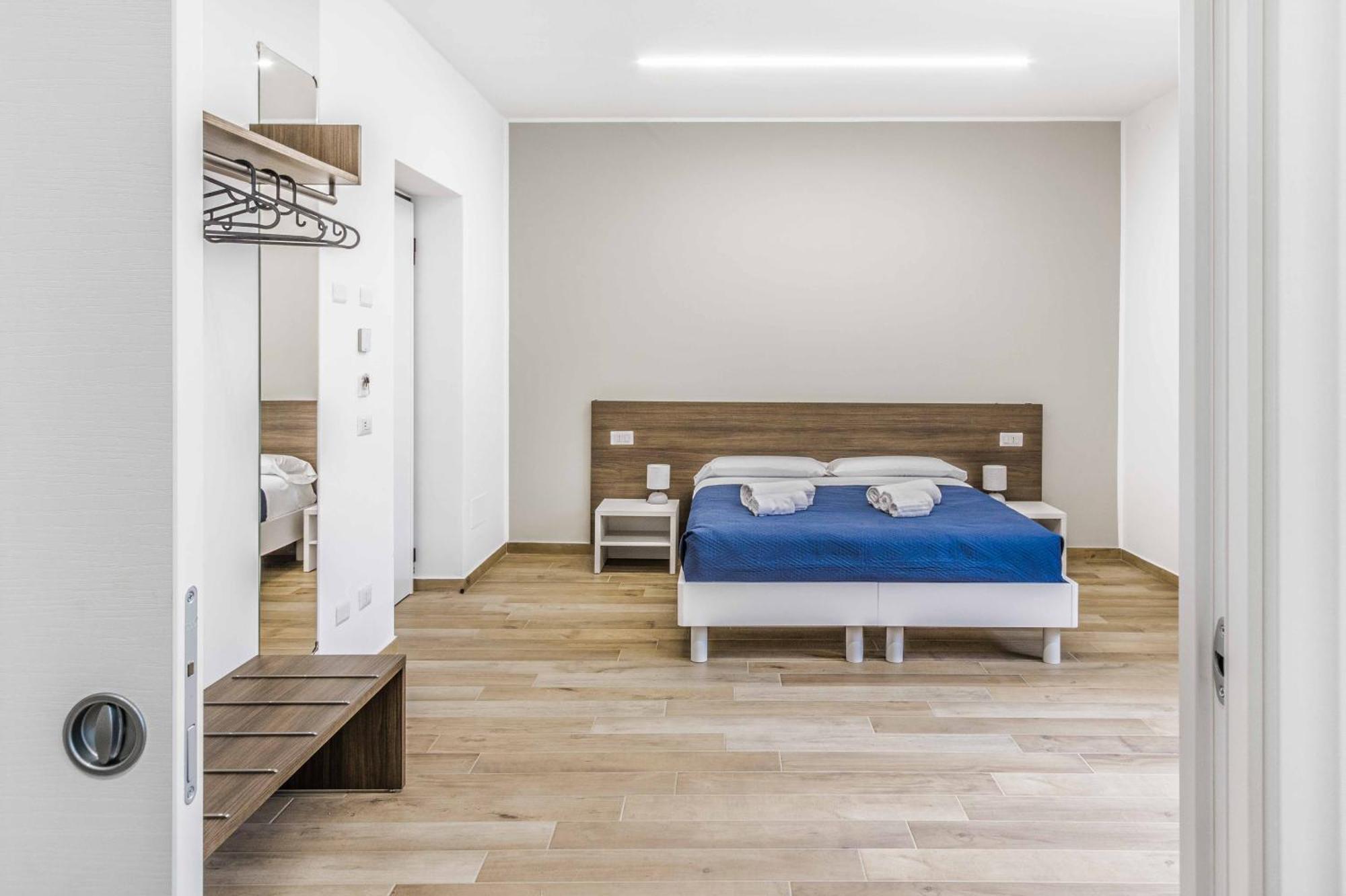 La Perla Rooms Саронно Экстерьер фото