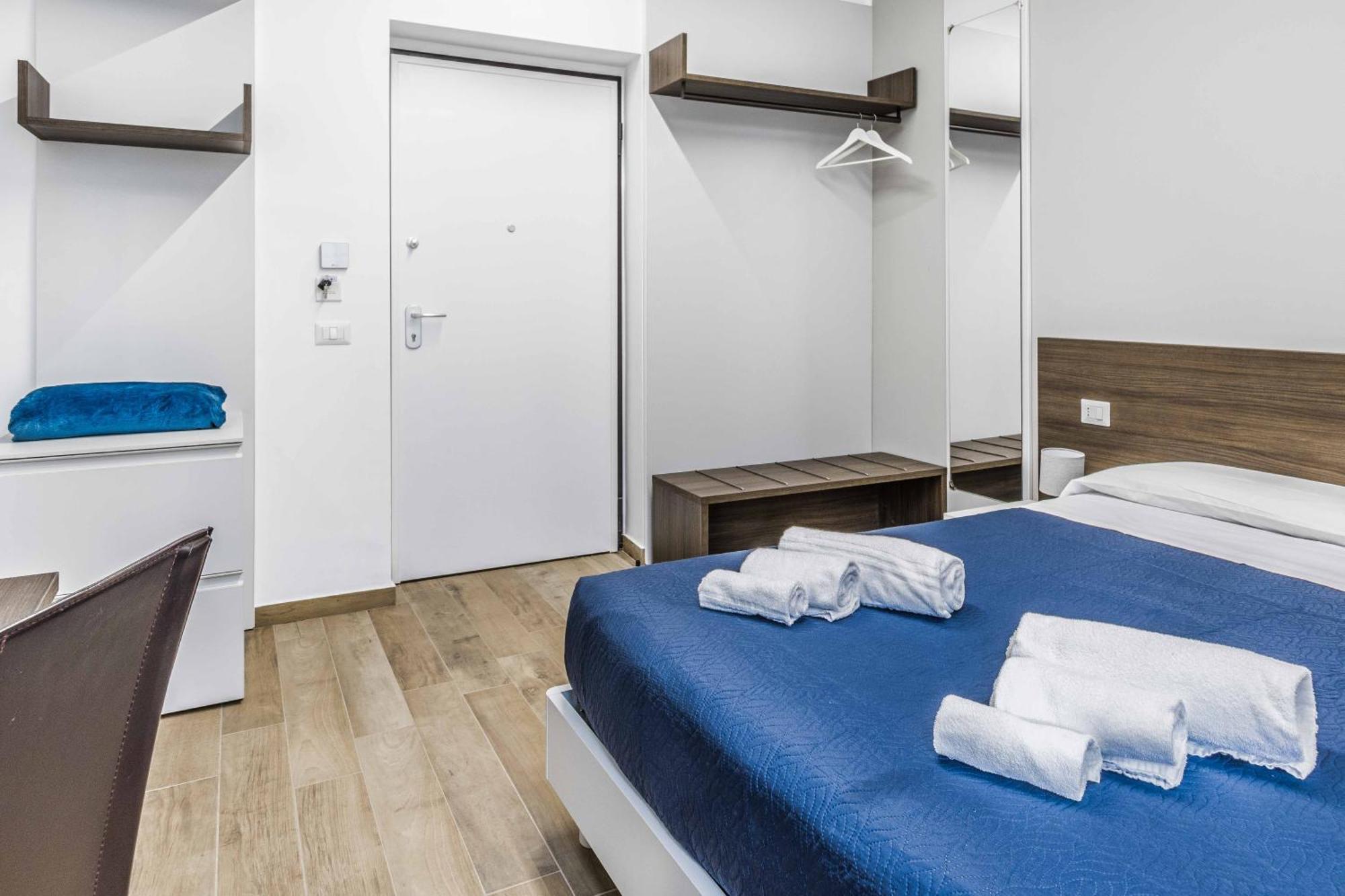 La Perla Rooms Саронно Экстерьер фото